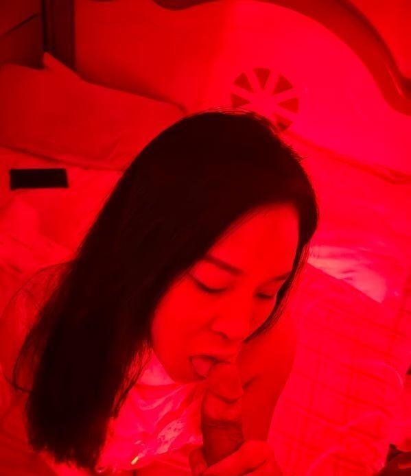 市区风骚小姐姐 第2张