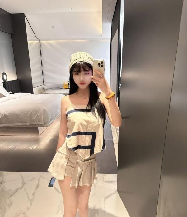 朝阳女友系杉杉 第1张