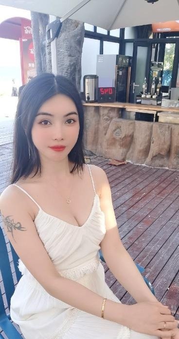 身材很棒的柠檬老师 第2张