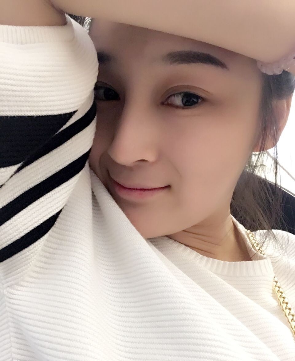04年清纯女高真心求包 第1张