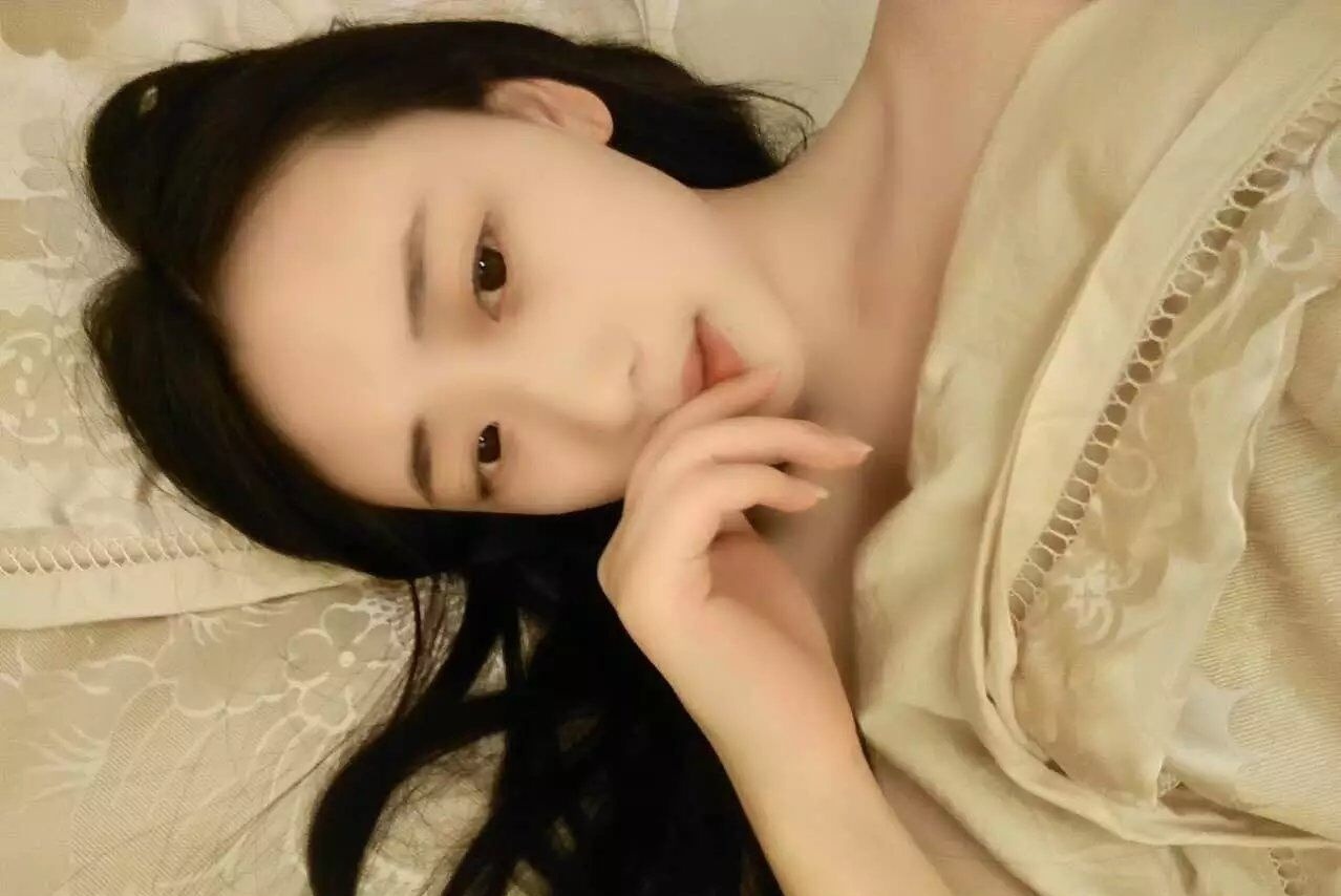 身材火辣女孩求金主大大 第1张