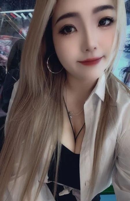 思明大扎妹子 第1张