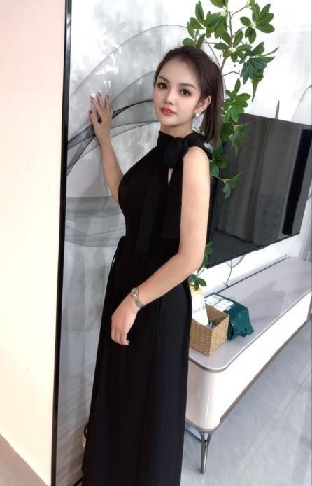 来自新疆的美女 第2张