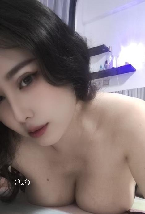 巨乳莉莉 第3张