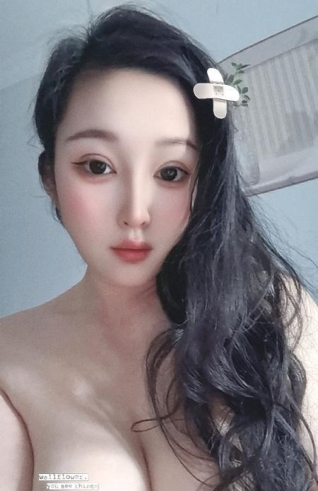 大奶骚妇安琪 第1张