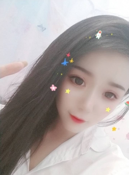 皮肤雪白甜美可爱太原女生 第1张
