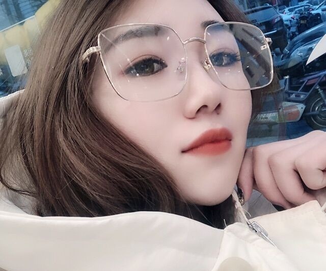 皮肤白净五官清秀女孩子，寻天津真实可靠男士。 第1张