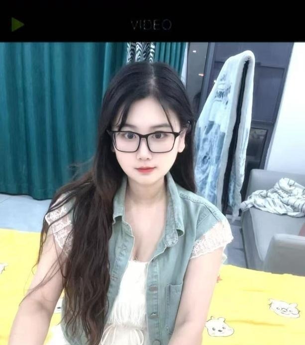 性感高挑轻舞妹妹 第2张