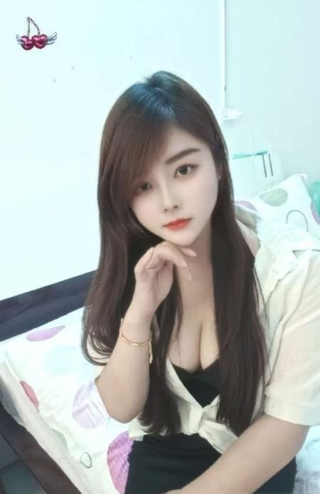 性感大胸妹子 第2张