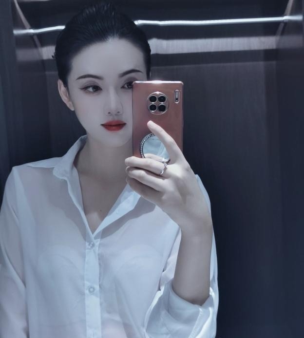 昆明个人漂亮大姐姐 第1张