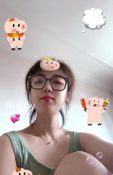少妇苹果闺蜜双飞 第3张