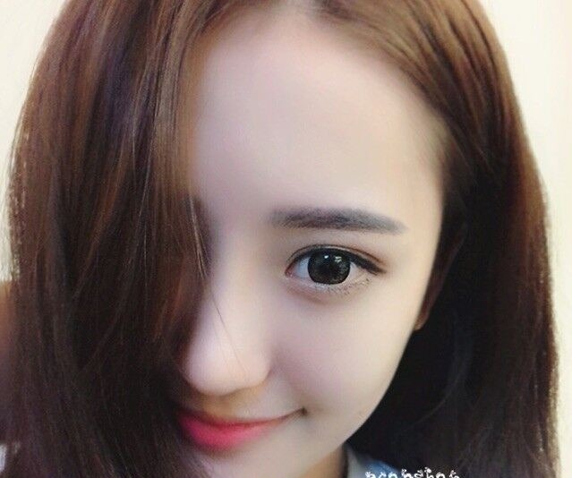 成都，皮肤白长相清纯邻家女孩。 第1张