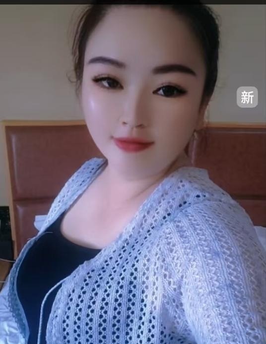 大奶泄火少妇 第2张