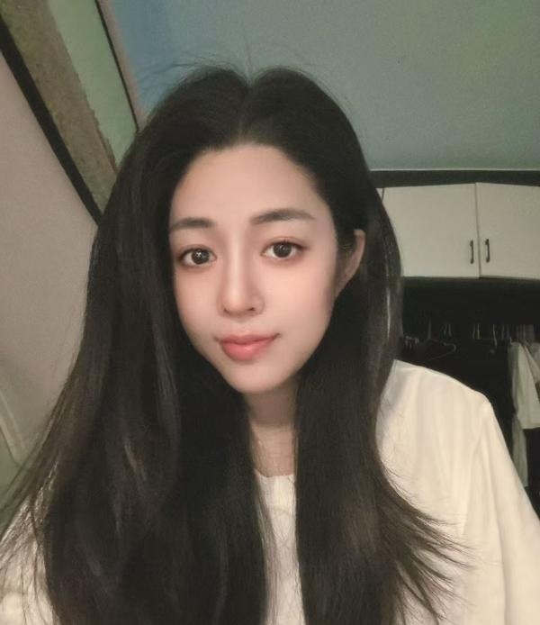 大长腿丰满梓琪口活好 第2张