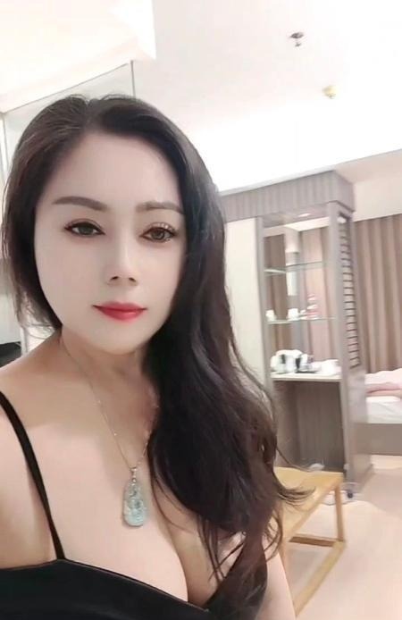 泉州巨乳服务系阿美 第4张