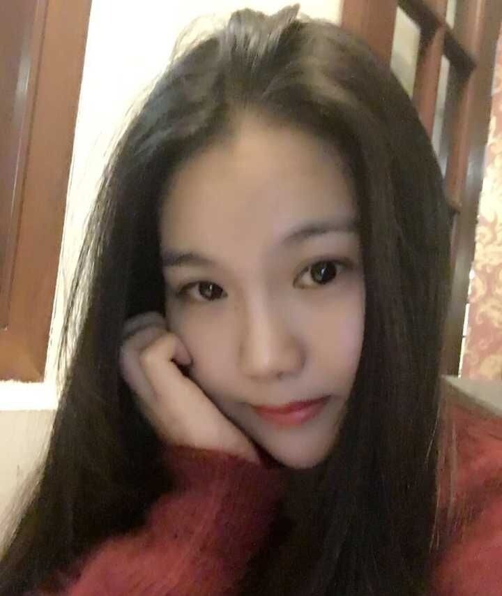 高挑气质白领美女，大方得体。 第1张